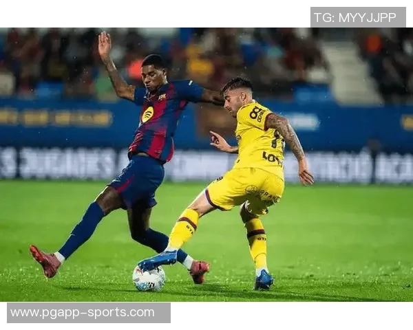 巴萨攻击线逐渐回暖防守隐患仍需解决