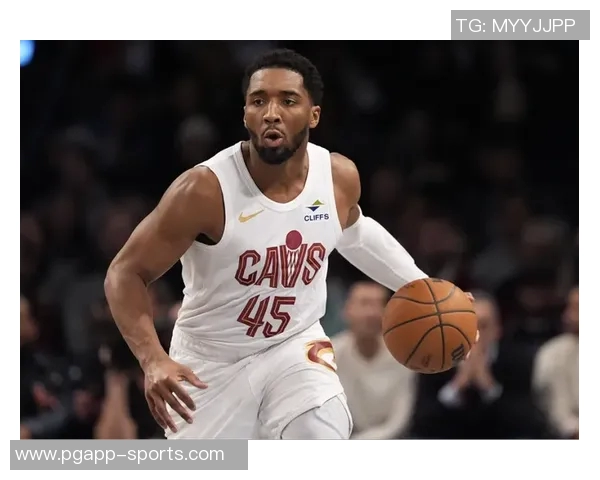 米切尔强调球队三分球表现需提升防守水平亟待加强以争取更好成绩