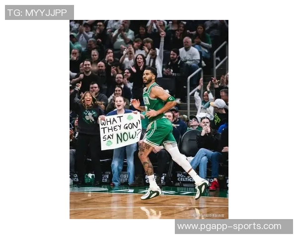 德里克怀特盛赞塔图姆状态回暖重返赛场令人振奋表现出色令人期待